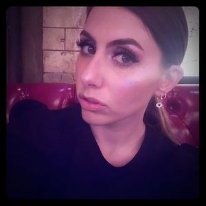 Meet your Posher, Joanna